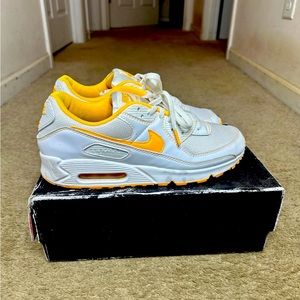 Nike Air Max 90 “Laser Orange”